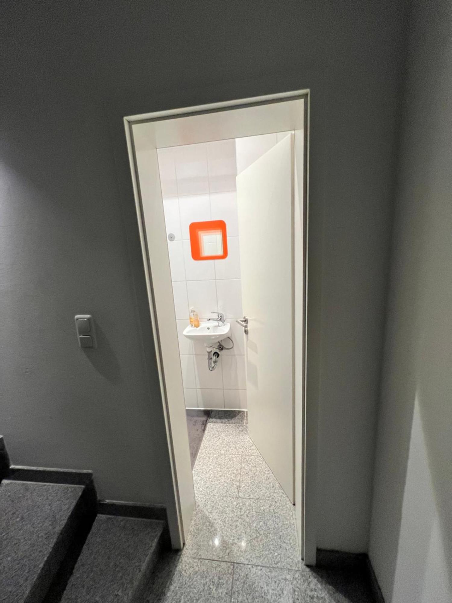 Budget Rooms Just For Sleeping - Digital Access Köln Eksteriør bilde